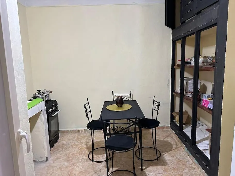 Appartement A Cote De L'Aeroport Marrakesh